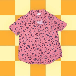 Cheetah style short sleeve button down shirt for boys